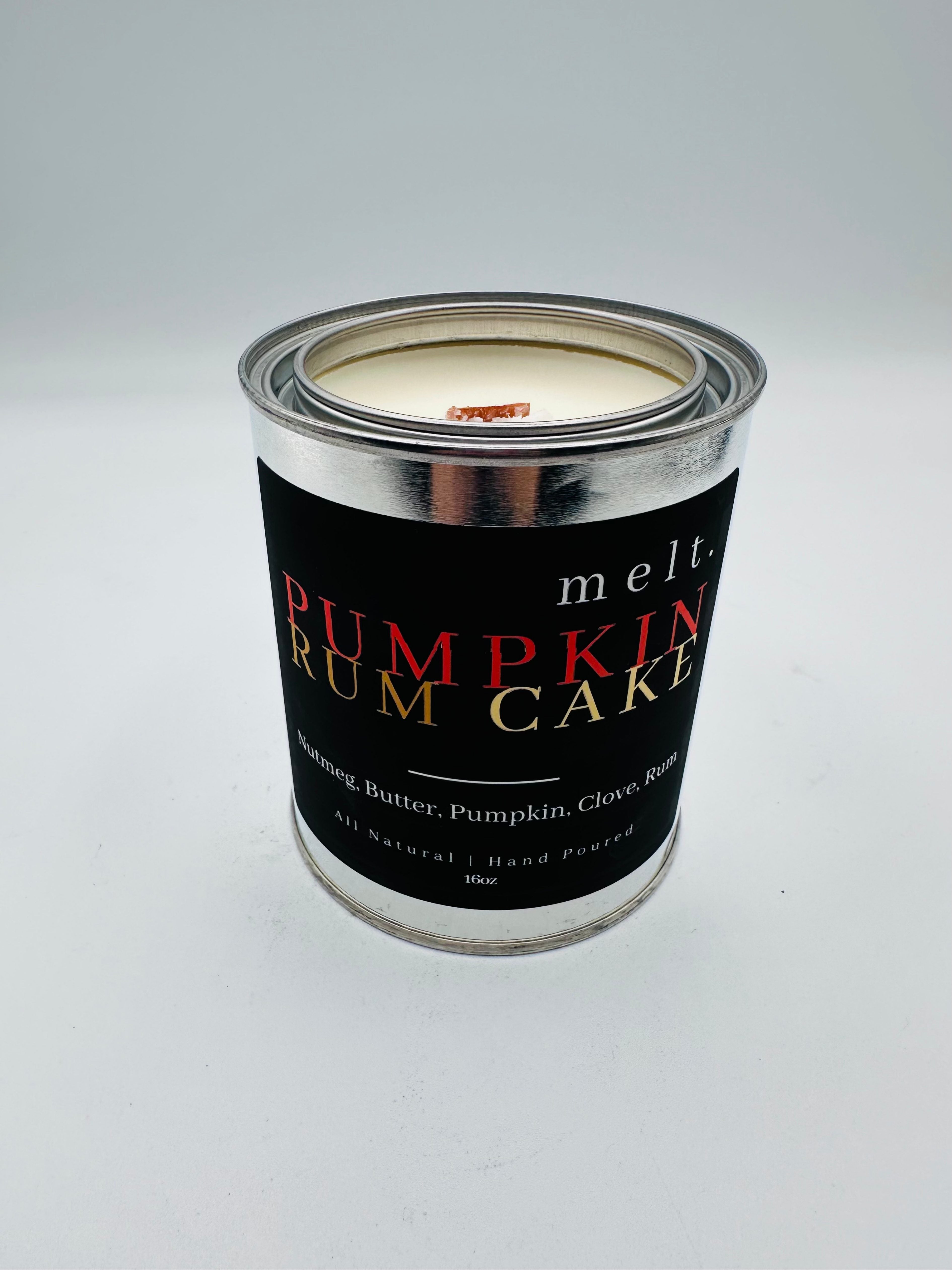 melt. pumpkin rum cake candle — nutmeg, butter, pumpkin, clove, rum